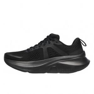 NEW SAUCONY women's guide 18 running shoes in triple black